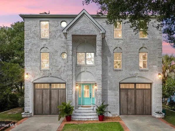 104 SW Yacht Drive, Oak Island, NC 28465
