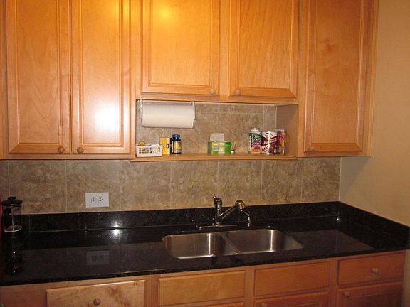 4th image of 4343 N Clarendon Ave APT 1513