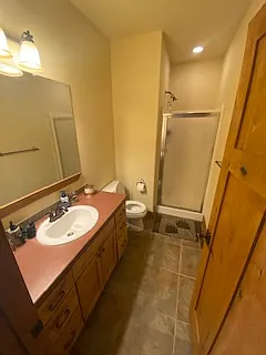 3 bed, 2.0 bath, 1376 sqft, $2,600 — Photo 3