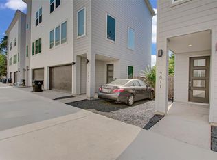 4811 Martin Oaks Ln, Houston, TX 77018