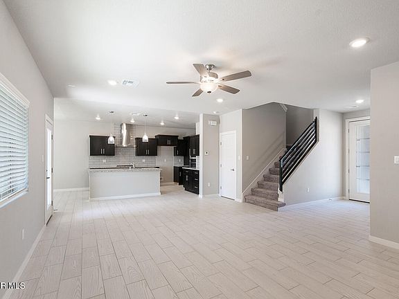 3rd image of 51005 Desert Sunflower Ave