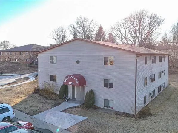 2432 Petsel Pl, Iowa City, IA 52246