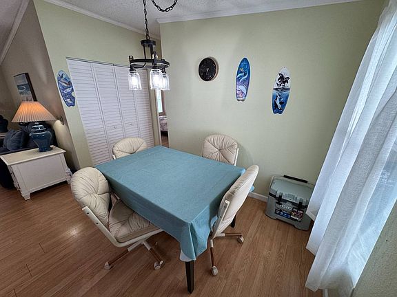 4th image of 129 Silver Crest Dr