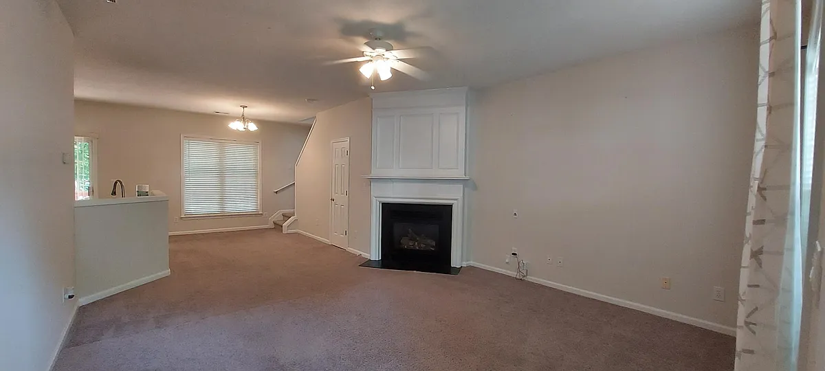 Building Photo - 235 Wellisford Ct