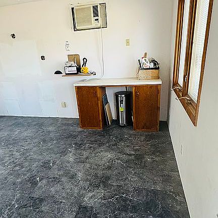 4th image of 105 N 2nd St