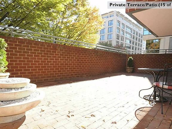 4th image of 1050 N Taylor St #1108