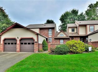 1112 Valleyview Dr, Lawrence, PA