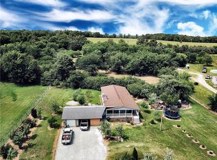 19830 Jewell Dr, Gravette, AR 72736