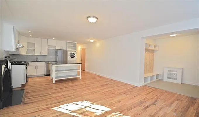 Rented by Maz Group NY | media 13