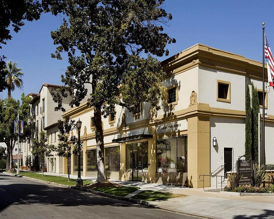 Trio Apartments — Photo 3