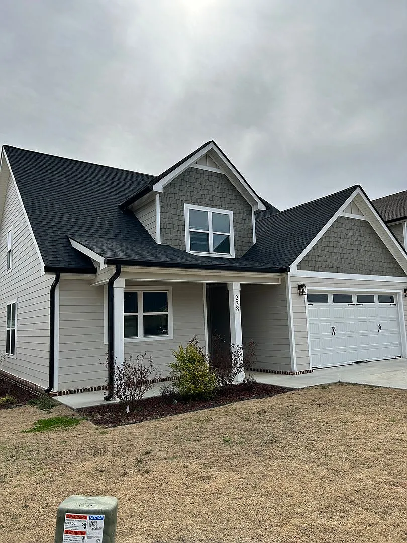 Building Photo - 228 Willow Grove Ct