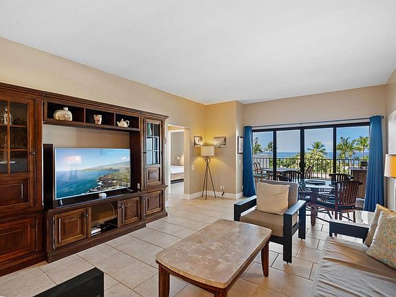 3rd image of 75-6040 Alii Dr #603
