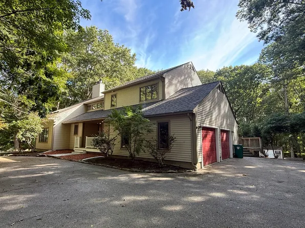26 Trout Brook Ln, Scituate, RI 02831