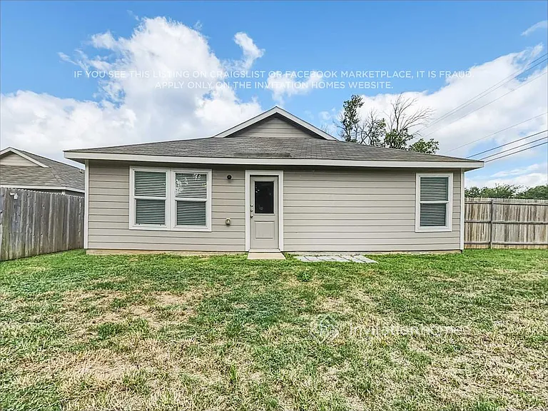 1304 Haymarket Rd — Photo 18