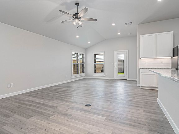 5th image of 6004 Kingsville St