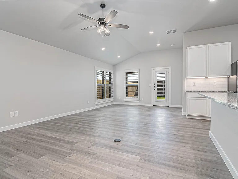 6004 Kingsville St — Photo 5