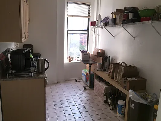 Rented by Aryeh Realty | media 28