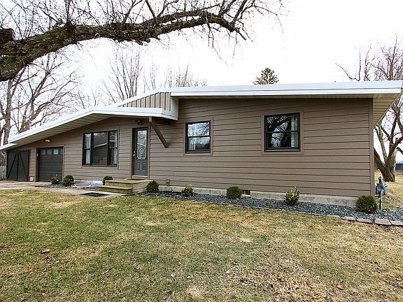 2nd image of 336 Anderson Dr