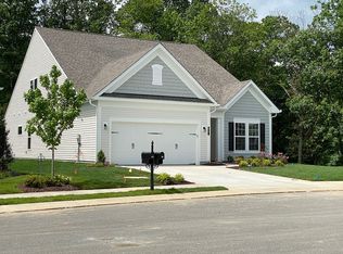 16 Long Beach Dr, Fredericksburg, VA 22406