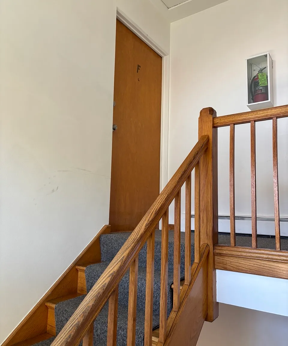 2 bed, 875 sqft, $1,900 — Photo 2