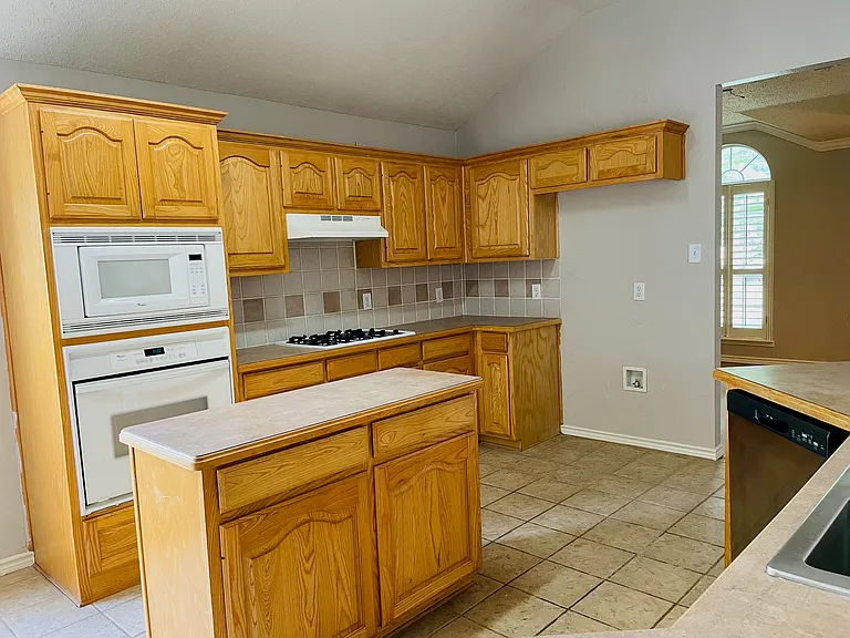5621 Flowerwood Ln — Photo 18