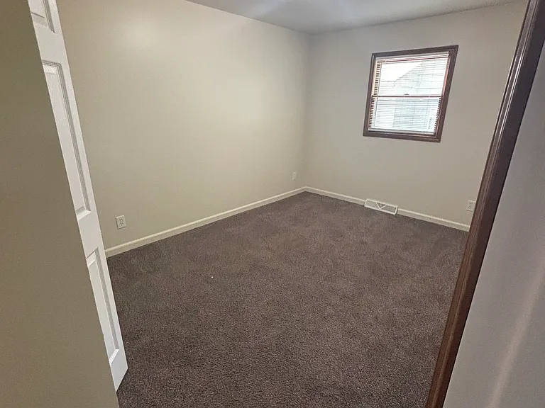 5726 Ridgebrook Dr SE — Photo 6