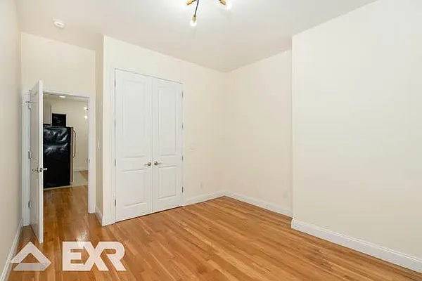 Rented by EXR | media 16