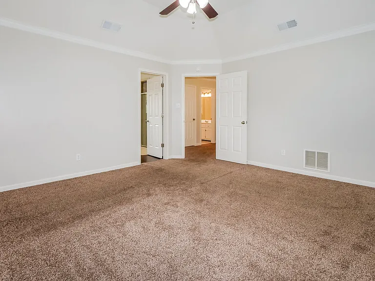 8982 Carrollwood Ln E — Photo 11