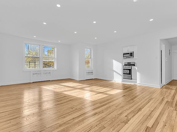 5th image of 65-15 Yellowstone Blvd #6E