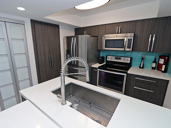 4th image of 15535 Miami Lakeway N #30223
