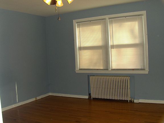Bedroom #1