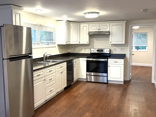 332 Cabot St #U1, Beverly, MA 01915