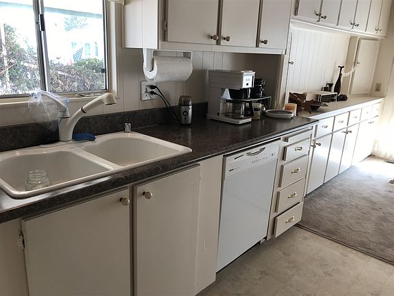 5th image of 2300 E Valley Pkwy Spc 232