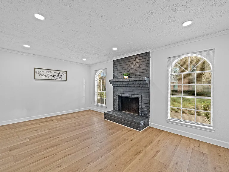 8726 Wilcrest Dr #8726 — Photo 3