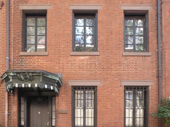 152 West 11th Street image 1 of 15