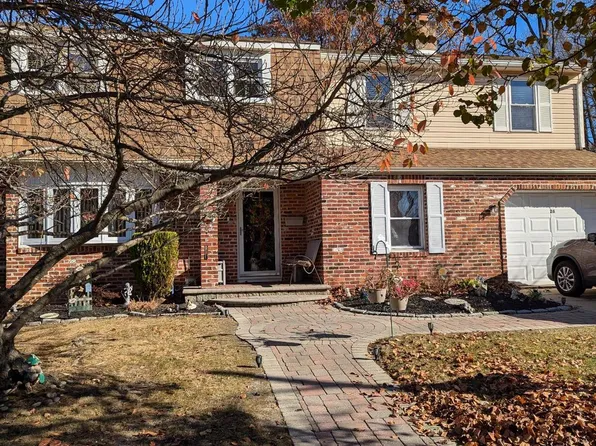 26 Spring Hill Dr, Laurel Springs, NJ 08021