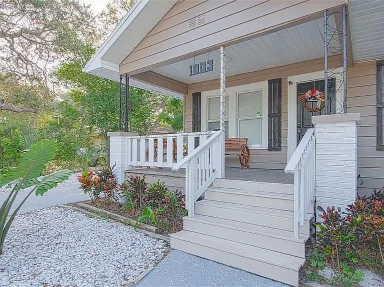 1003 Jasmine Way — Photo 4