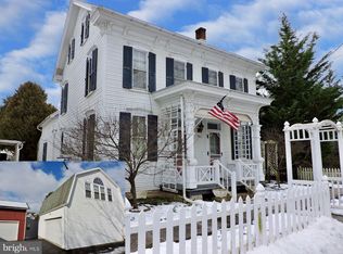 12 N Zinns Mill Rd, Quentin, PA 17083