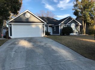 4 Highpoint Ct, Savannah, GA 31410