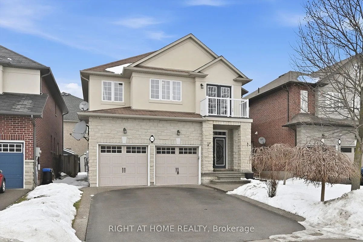 Photo 2 of 46 - 456 Valridge Dr - Hamilton, ON Building Photo - 456 Valridge Dr
