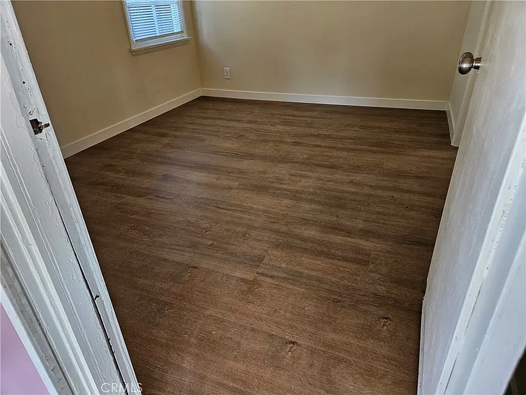 6907 White Oak Ave — Photo 22