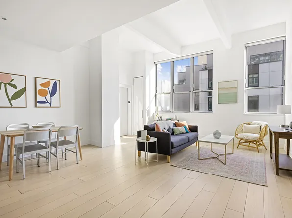 338 Berry Street image 1 of 10