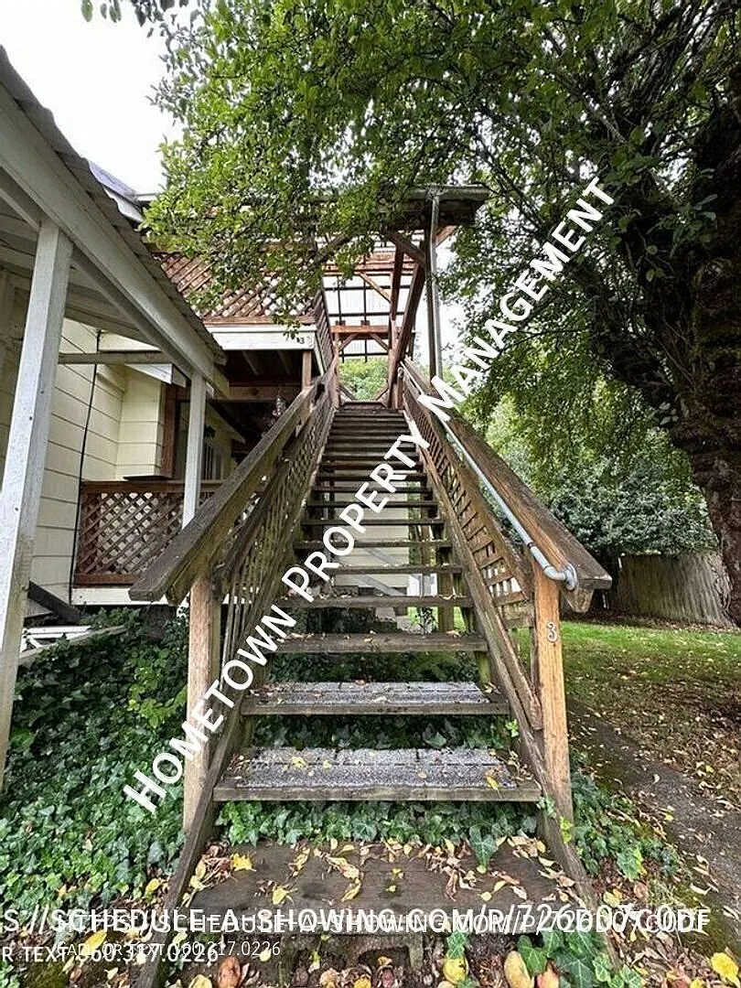Updated 2 Bdr 1 bath Apt. Tacoma! Available NOW! — Photo 2