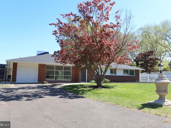 700 Fraser Rd, Erdenheim, PA 19038