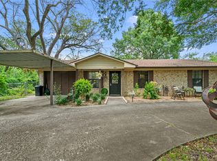 202 W Goss St, Terrell, TX 75160
