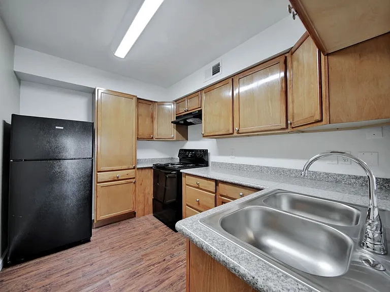 Pelican Pointe — Photo 10
