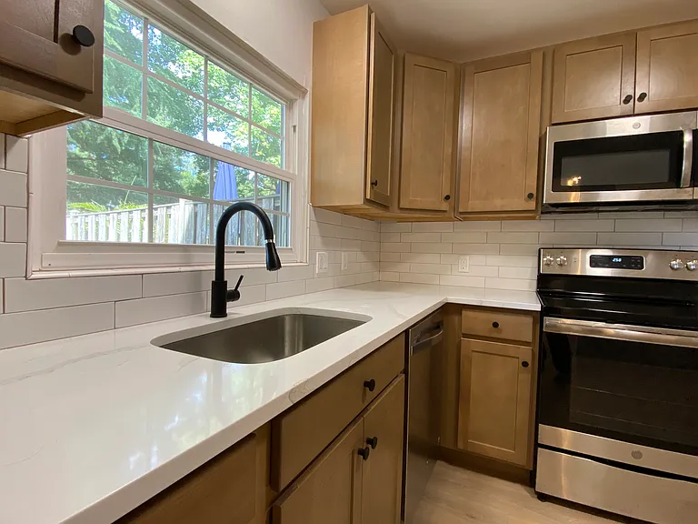 15618 Emery Ct — Photo 4