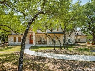 202 Country Meadow Dr, Boerne, TX 78006