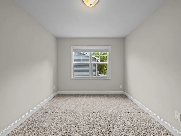 211 N Stingray Ln — Photo 14