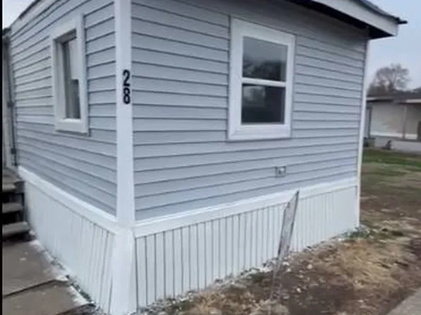 2825 SE 14th St #28, Des Moines, IA 50320